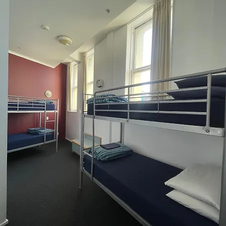 Nomads Capital Backpackers - Wellington (Adults Only) Hostel Exterior photo